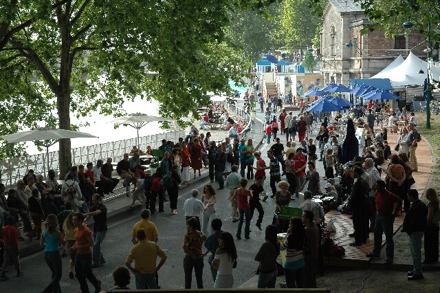 min 2005 08 08 Paris plage 083